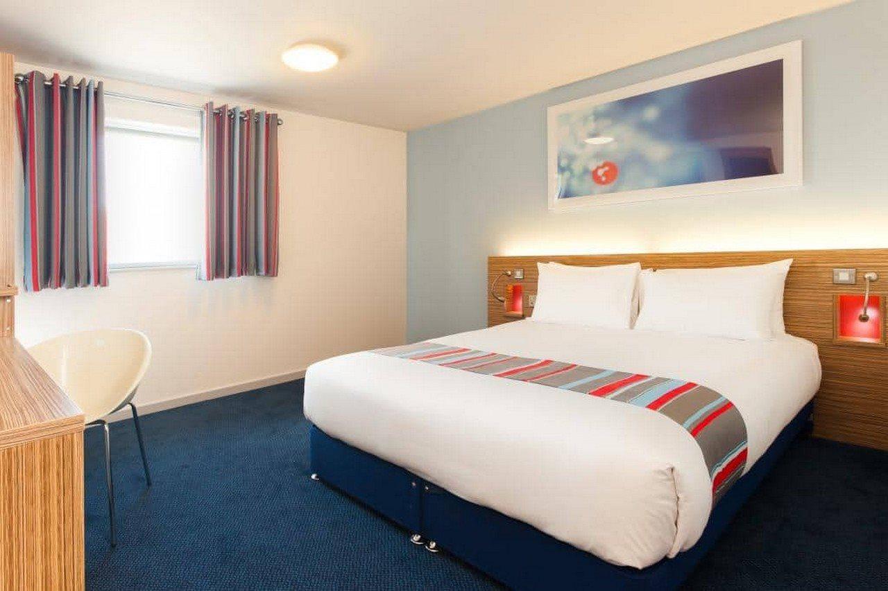 Travelodge Cardiff Central Queen Street Eksteriør bilde