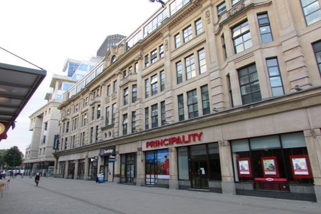 Travelodge Cardiff Central Queen Street Eksteriør bilde