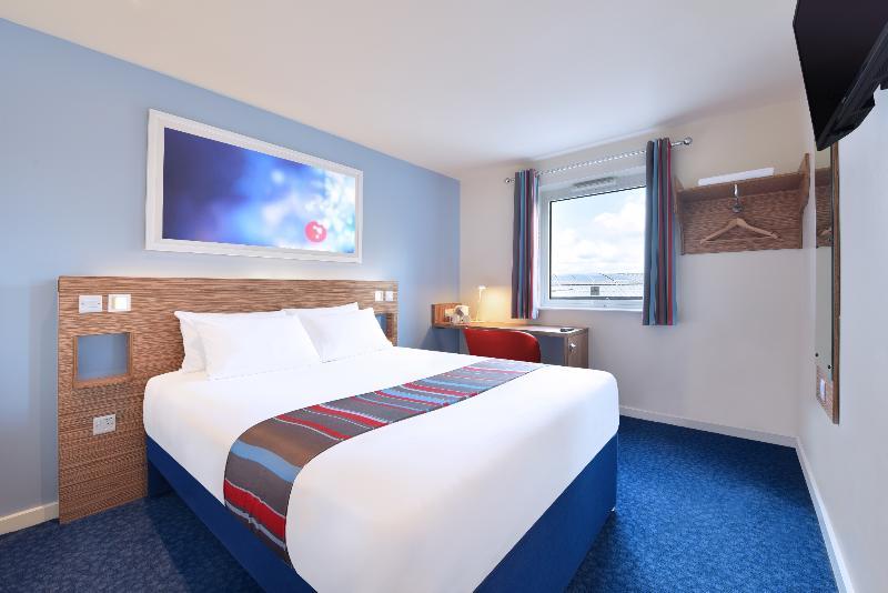 Travelodge Cardiff Central Queen Street Eksteriør bilde